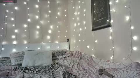 emma_just online show from March 16, 7:56 am