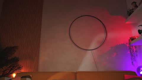    online show from November 26, 3:51 am