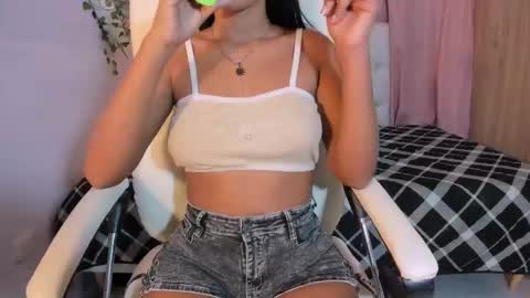 Emma online show from September 30, 7:30 pm