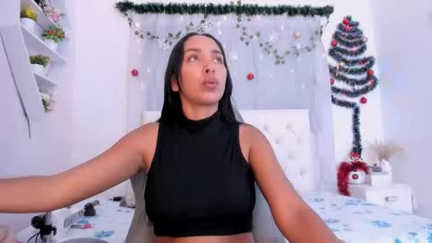 Emma online show from December 22, 7:28 pm