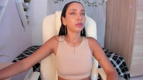 Emma online show from November 24, 8:00 pm