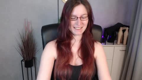 emma online show from February 19, 7:19 am