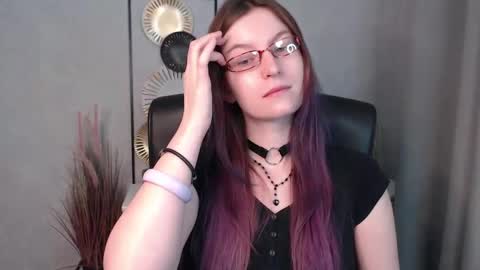 emma online show from December 9, 6:34 am