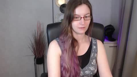 emma online show from September 24, 6:23 am