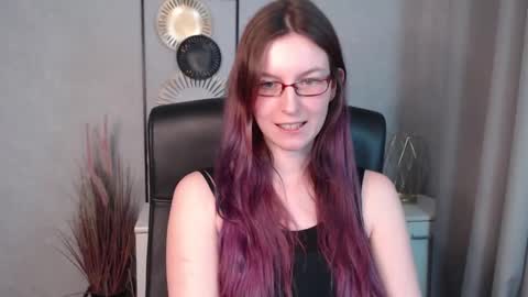 emma online show from December 14, 3:58 pm