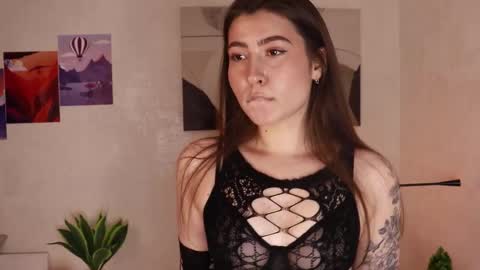 Melissa online show from January 8, 11:25 am