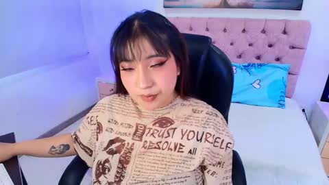 Emma Monserratt online show from January 5, 7:28 pm