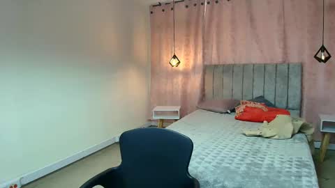 E M M A online show from January 25, 7:49 pm