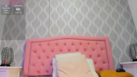 emma scott 7 online show from February 25, 11:42 am