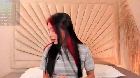           online show from November 6, 12:22 pm