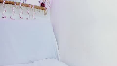 Emma Duque online show from July 15, 5:39 pm