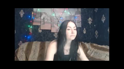 EmmaGoldX online show from March 1, 8:13 am