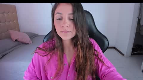 Jennifer online show from December 15, 8:36 pm