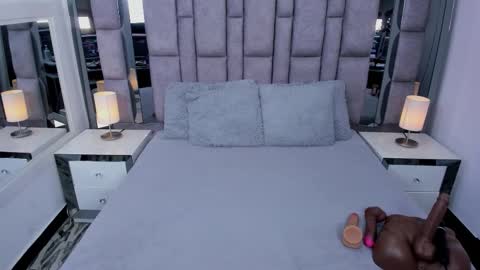 EMMA HILL online show from March 25, 11:13 am