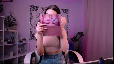 Emma online show from January 19, 2:47 am