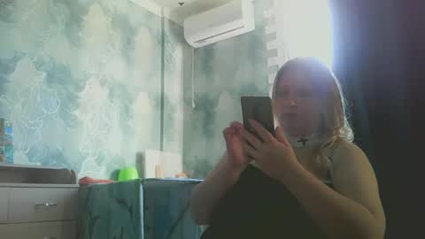 emmamelody online show from October 2, 5:23 am