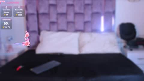 emmanaughty_ online show from January 31, 11:13 pm