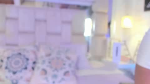 Emma online show from April 12, 2:25 am