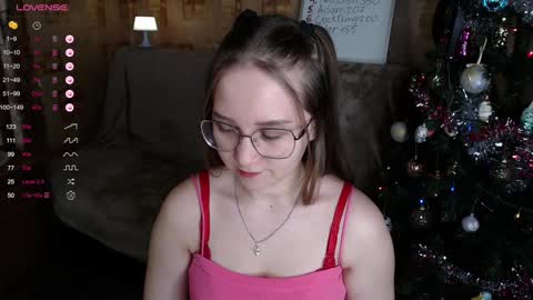 Mia online show from December 30, 3:02 pm