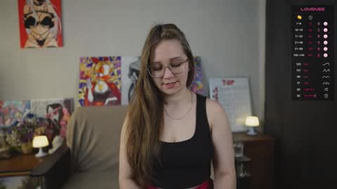 Mia online show from November 10, 5:30 pm