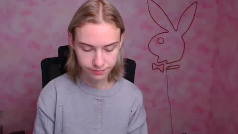 Emmi online show from October 25, 5:26 am