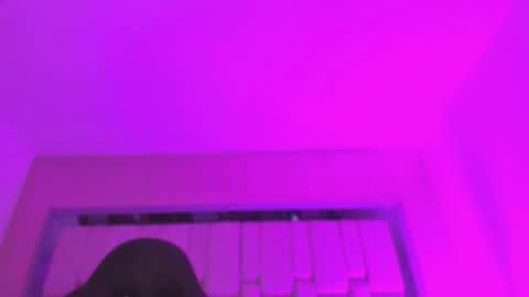    online show from September 9, 11:43 am