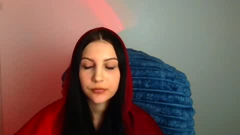 Emma online show from May 11, 4:04 pm