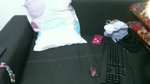 Vee online show from March 20, 10:25 pm