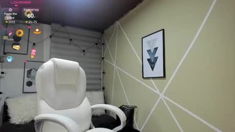 Enma clark online show from September 13, 4:09 am