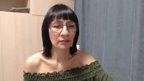 ericablack8 online show from February 16, 5:24 pm