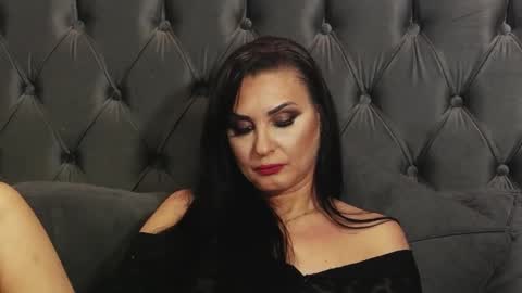 Erica online show from January 30, 8:10 pm