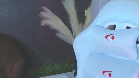 erikabrian online show from October 5, 8:08 am