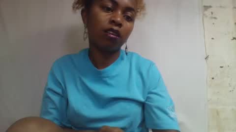 erolinee online show from October 18, 10:07 am