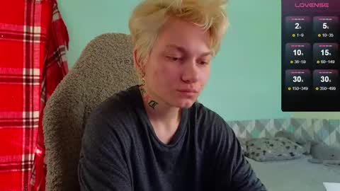 esajukyy online show from February 26, 6:08 am