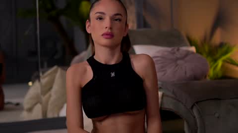 Raluca  online show from January 24, 11:23 pm