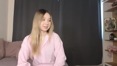 Jennifer online show from February 20, 9:44 am