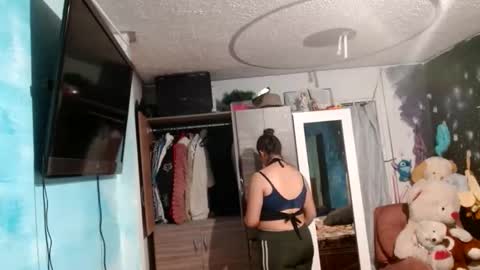 estrella1024 online show from April 7, 4:14 am