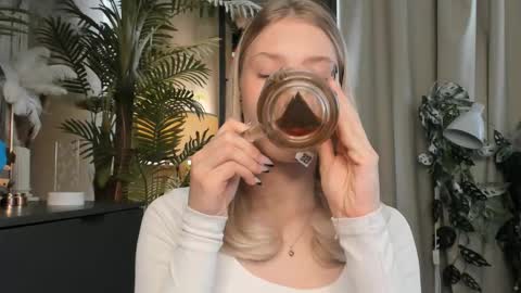 Natalie online show from March 14, 6:14 am