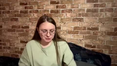 Lily online show from October 2, 5:07 pm