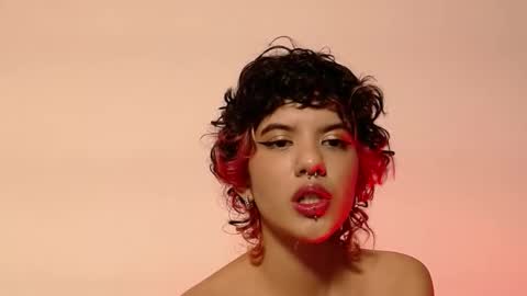 Eva  online show from December 16, 9:48 am