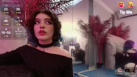 E V A online show from January 10, 10:03 pm