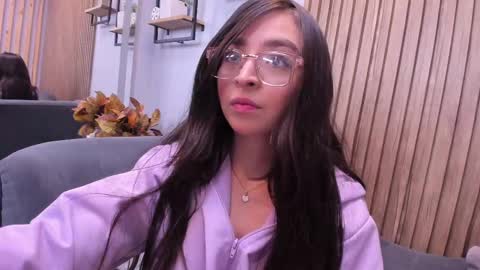 Angelinne online show from September 17, 2:37 pm