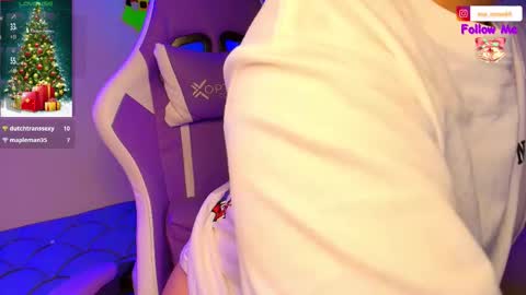 Eva  online show from December 4, 12:18 pm