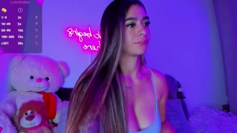 Eva Shinee online show from October 7, 10:41 am