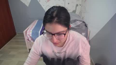 eva_smit_t online show from January 7, 2:15 am