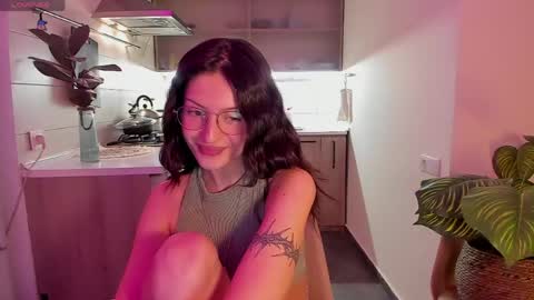 Fansly -  - use this referral link to support me  online show from April 18, 7:58 pm