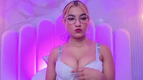 evaa_honey online show from May 25, 10:09 pm