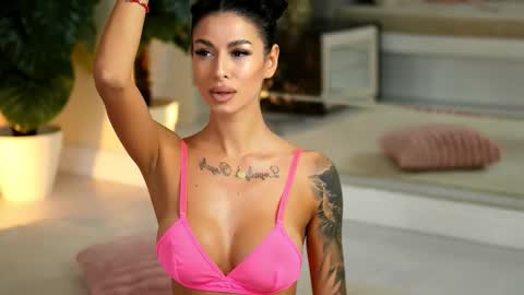 Eva  online show from October 6, 4:29 am