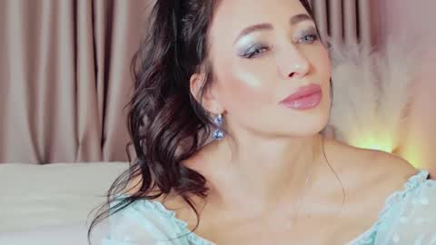 Eva 3 online show from February 7, 7:06 pm