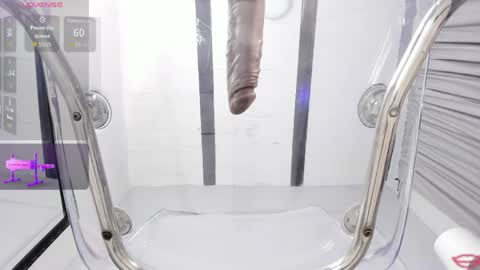 evahalston online show from April 11, 8:45 pm